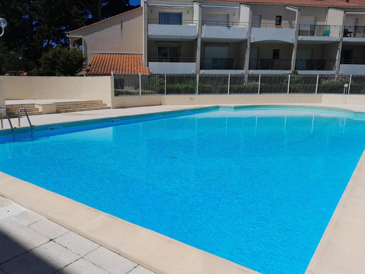 Au Calme Avec Piscine Et Parking Dans Securisee * Saint-Jean-de-Monts